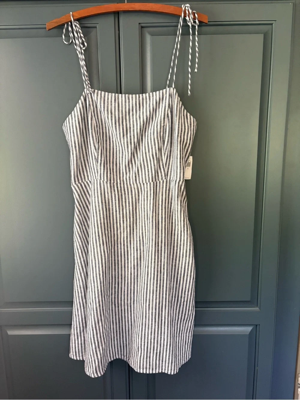 Old Navy Blue Striped Fit & Flare Tie-Strap Linen-Blend Mini Dress - Picture 4 of 4